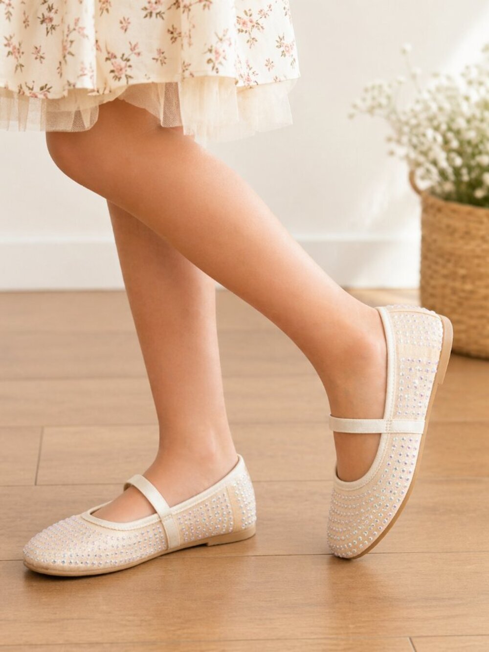 Art Class Faye Flats Girls Size 1 Beige Rhinestone Mary Jane Dress Shoes